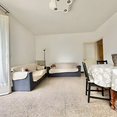 Alice Apartment *